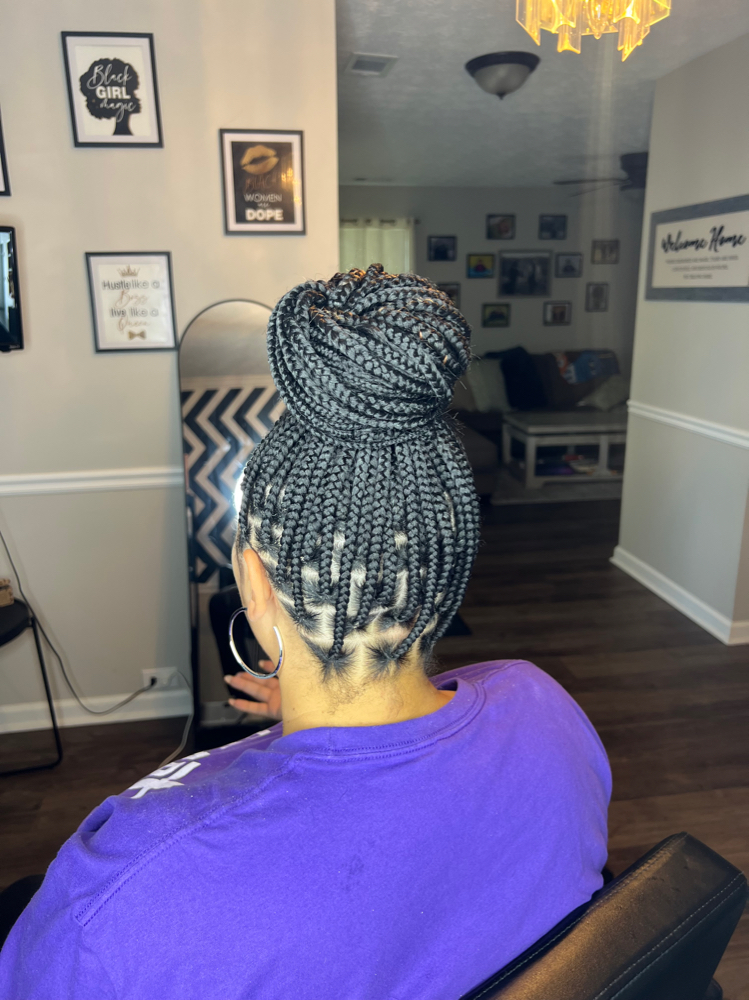 Smedium Knotless (Midback)