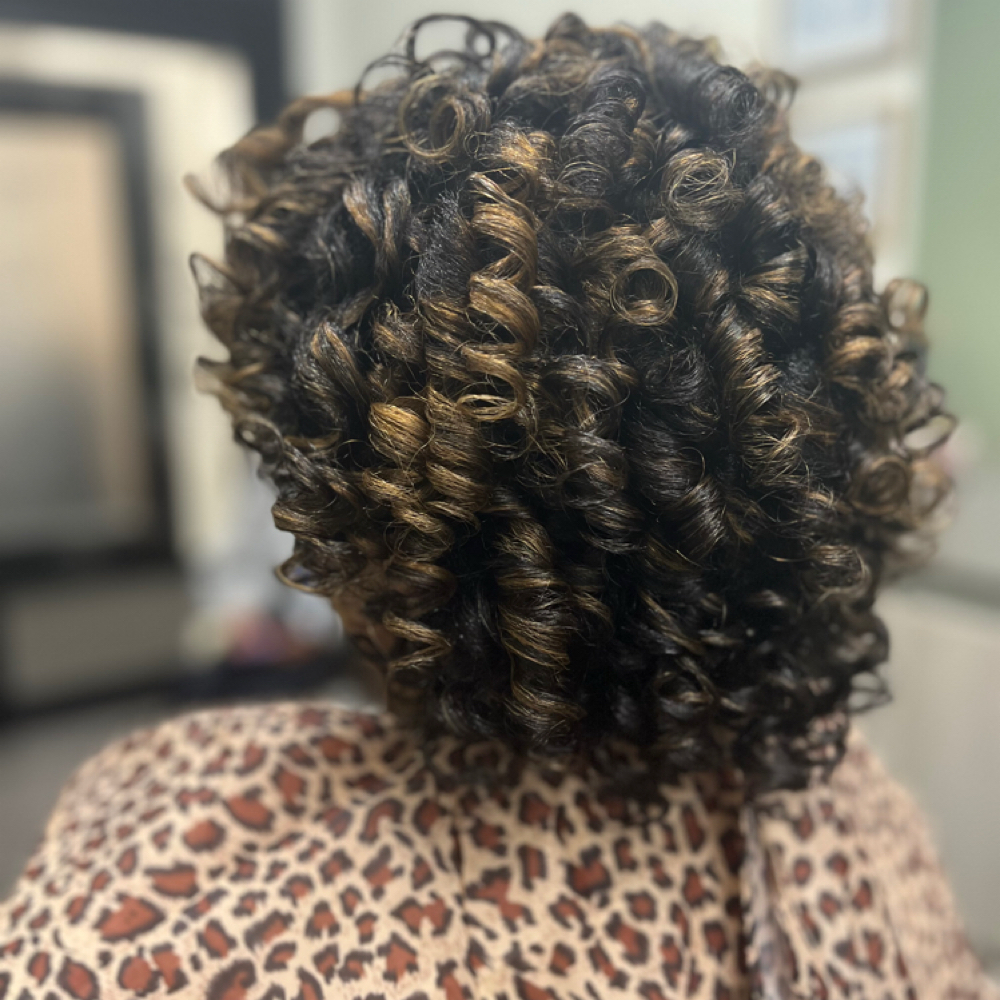 Wet Sets at Gifted Hands Beauty Salon in Buffalo, NY