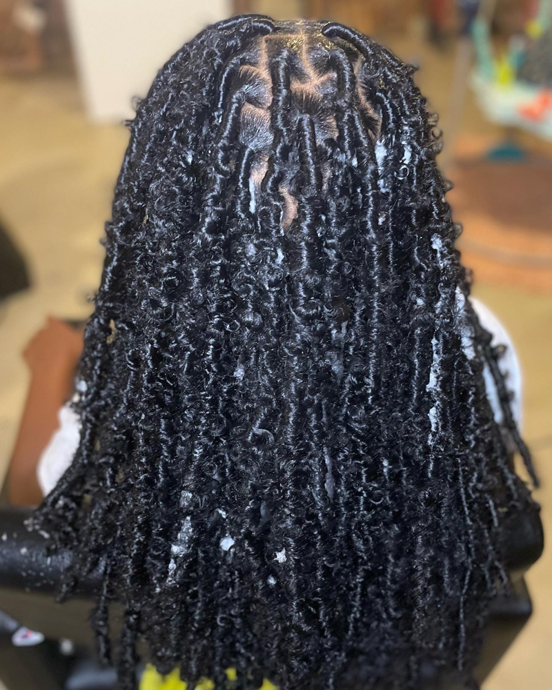 Butterfly Locs-Bob/Shoulder Length