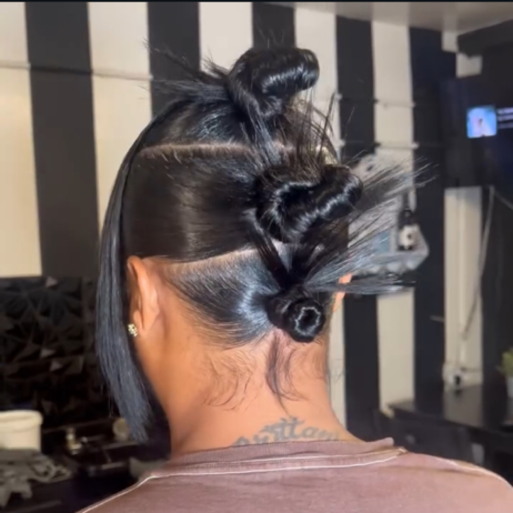 Knotted Mohawk at My Alluring Strands in Los Angeles, CA
