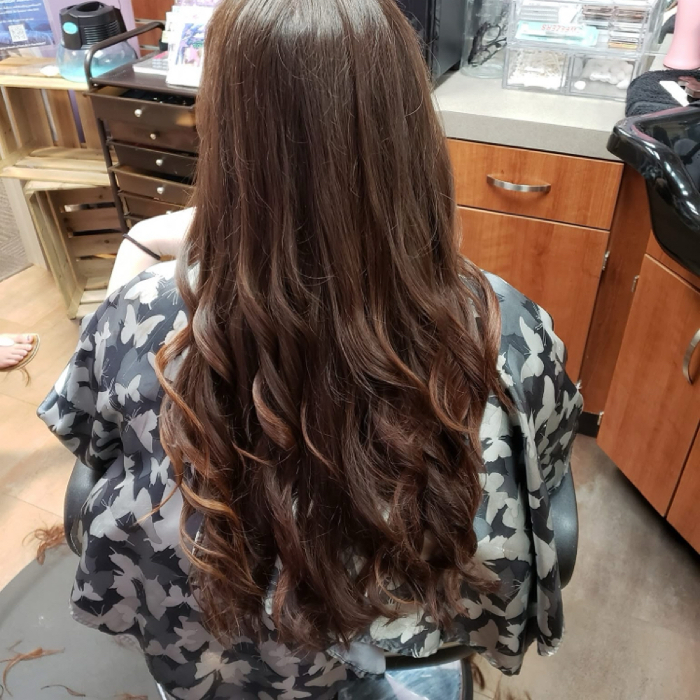 Women’s Haircut at Mo Blades in Willis, TX
