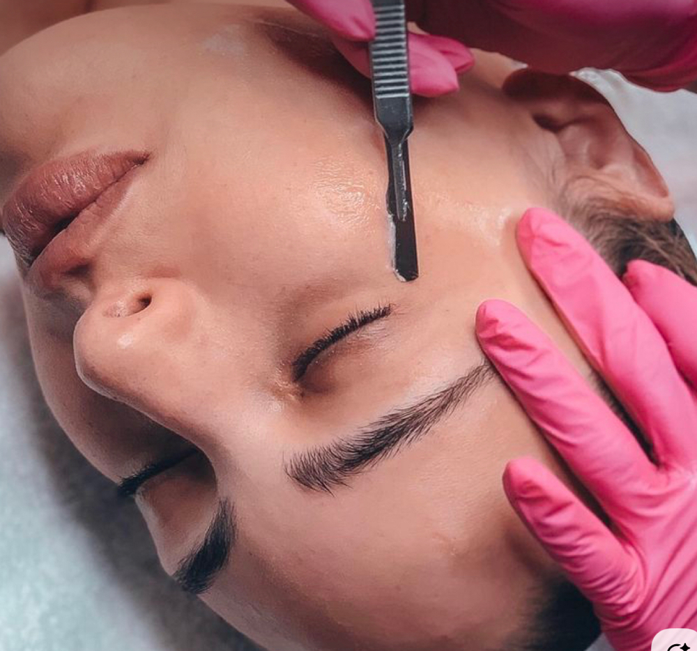 Dermaplane Facial