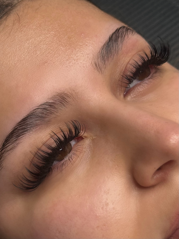 Wet Mascara Fill at Sincerely Esme in Hanford, CA