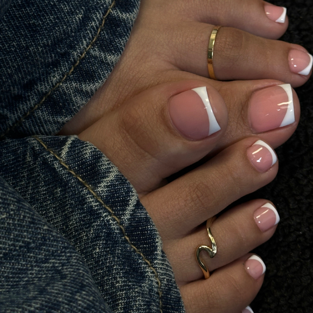 The Luxury Pedicure at Wixxedbeauty_ in Victorville, CA
