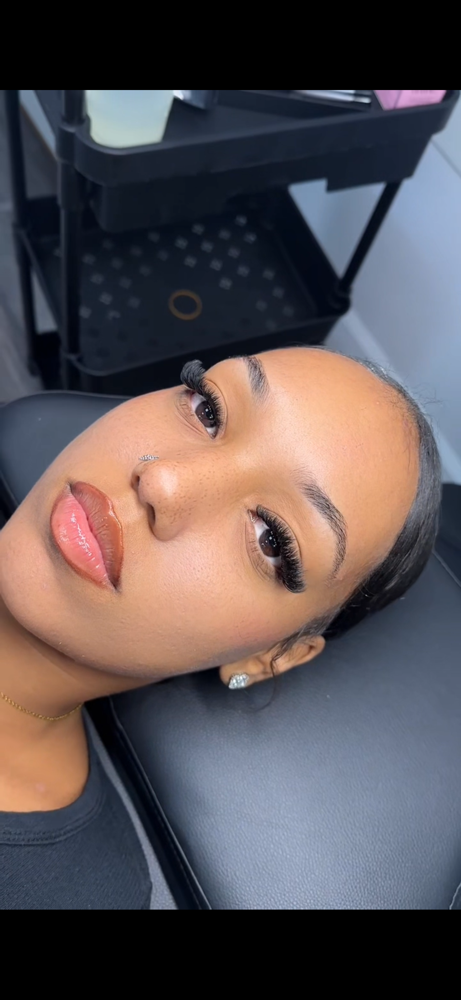 Volume Full Set at MarielBeautyStudio in Garfield, NJ