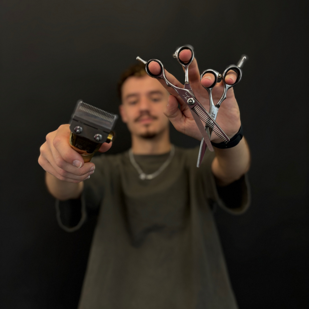 Cut ✂️ at CHAOS CREW in Anthem, AZ