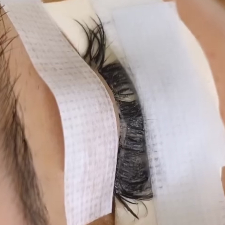 Lash Removal