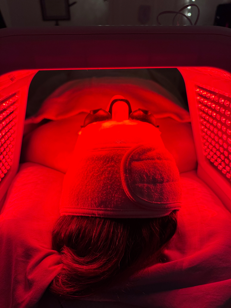 LED Light Therapy - 15 minutes