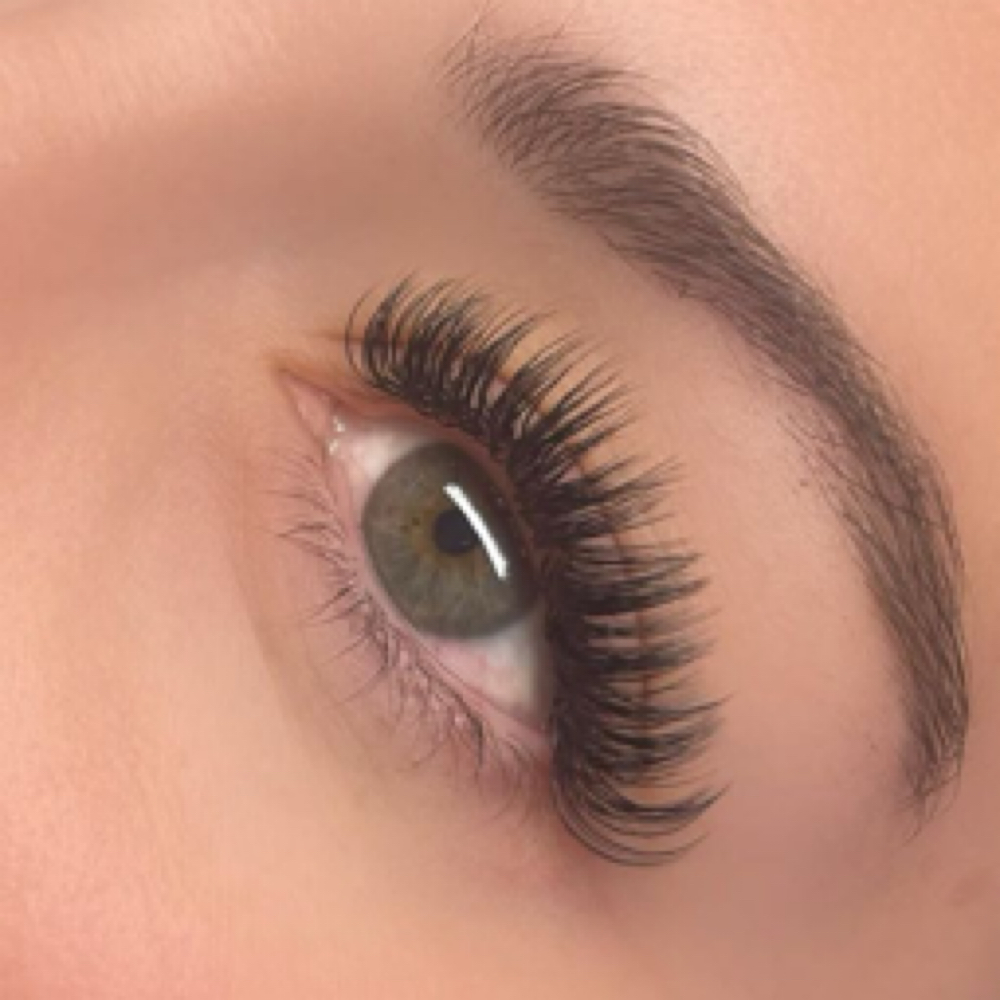 LASHES-NEW CLIENT Full Set- w Allie