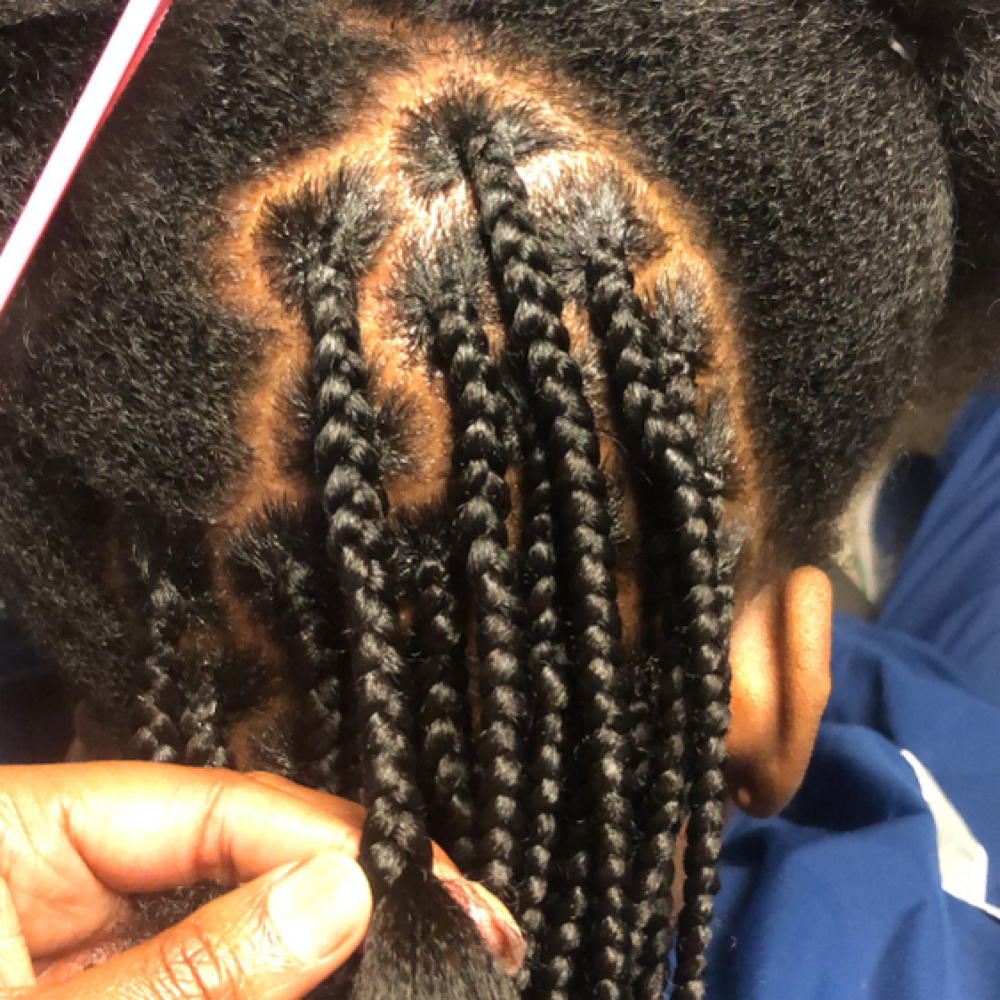 Knotless Braids at The Braid Lyon in Smyrna, TN