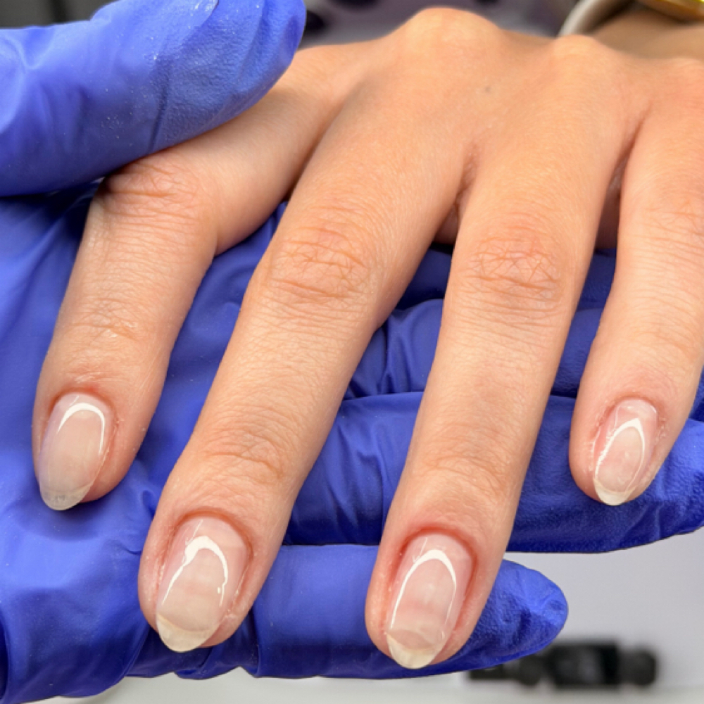 Manicure (Solo Limpieza) at DariStudio in Dunwoody, GA