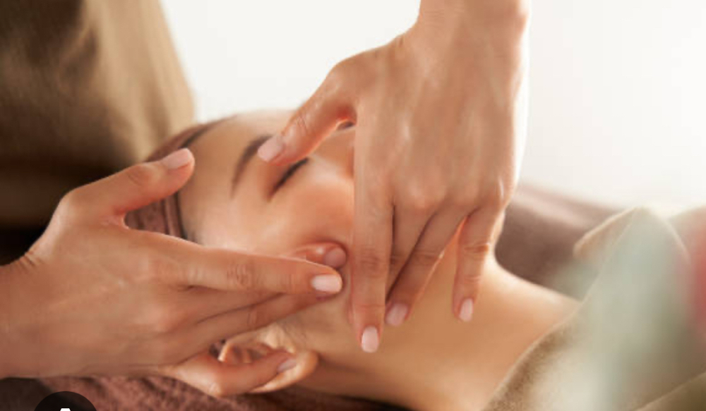 Glow and Relax facial Massage