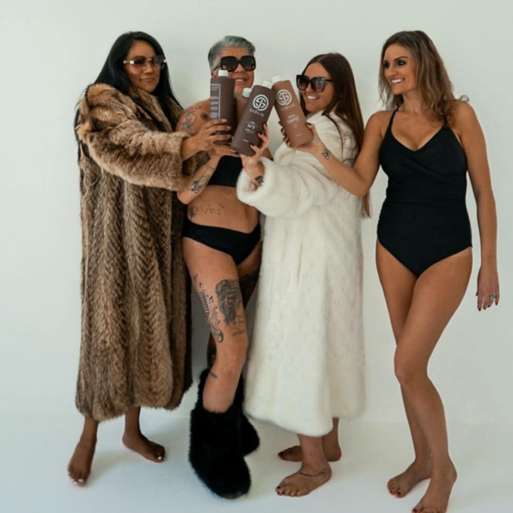 Sjolie Custom Spray Tan at Elevate Yourself Beauty Parlour in Hobart, IN