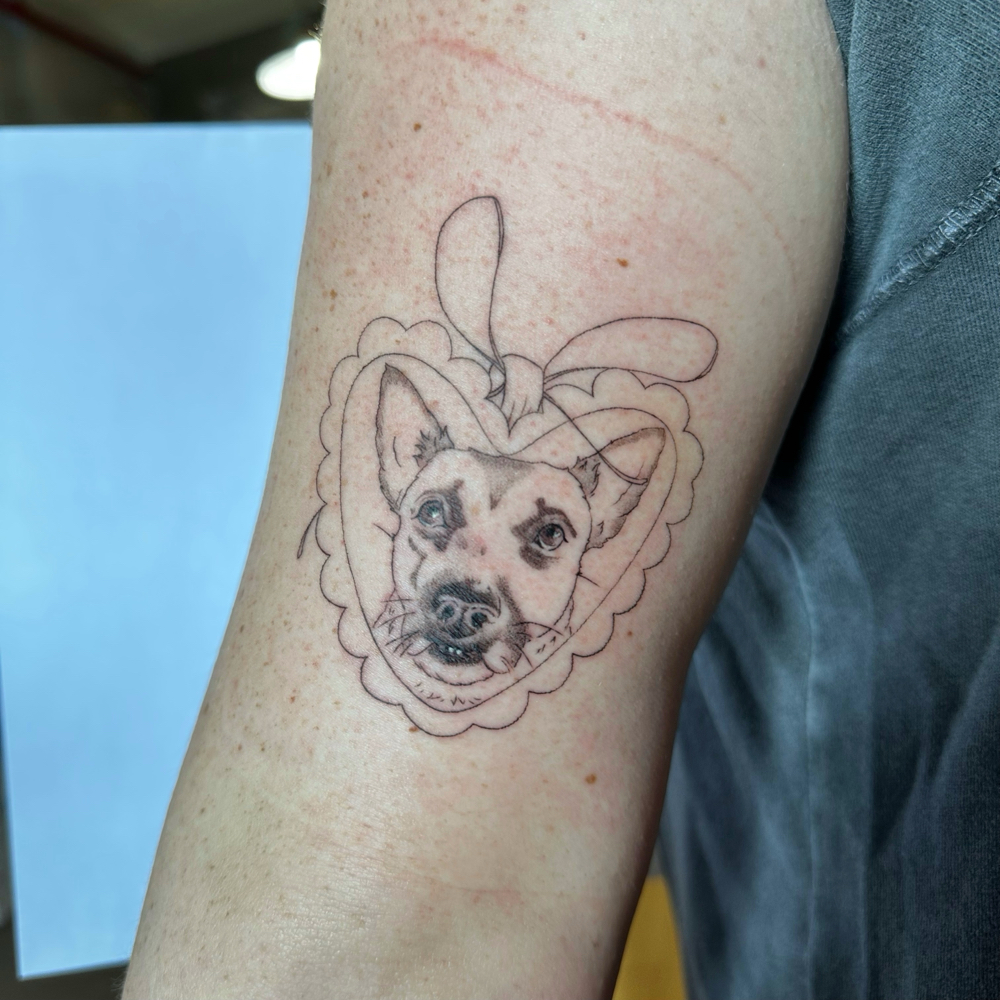 Fine Line/Minimalist Tattoo