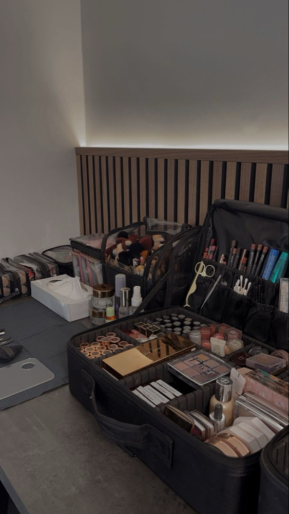 Glam Travel Request