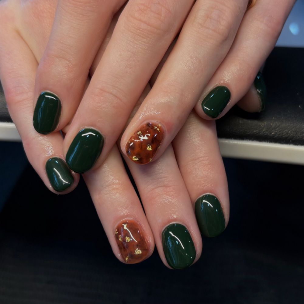 Acrylic Fill Minimal Design at Anna’s Final Touch in Duncansville, PA