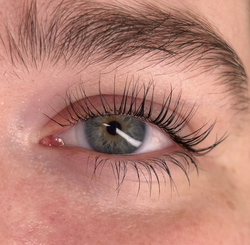 Lash Lift and Tint