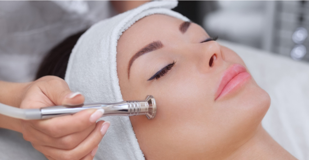 Diamond microdermabrasion