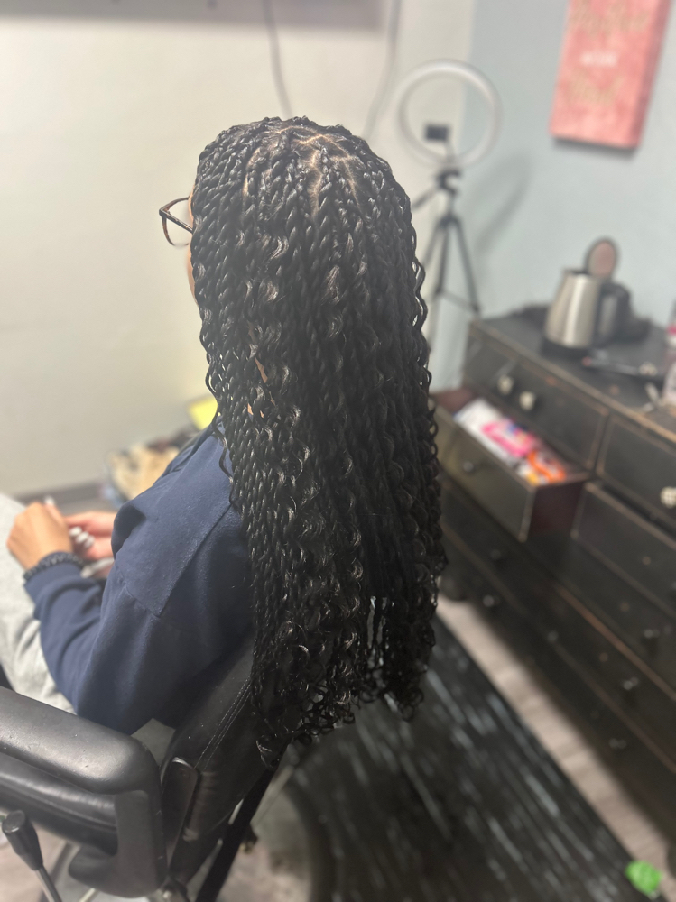 Small Island Twist (Hair inlc.)