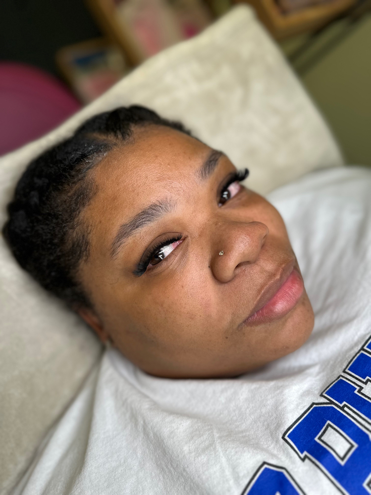 Hybrid eyelash extensions