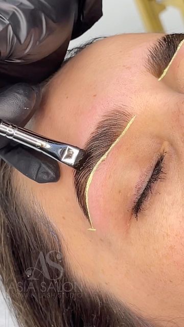 Brow Lami, Shape, & Tint(1st Visit)