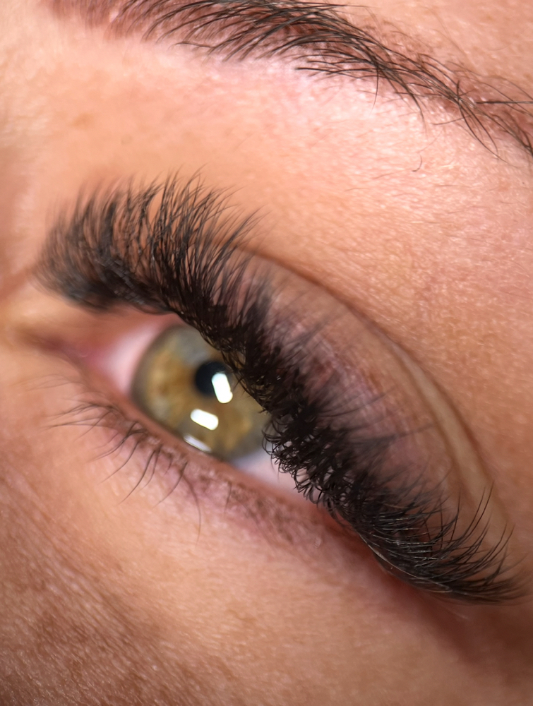 Full Set Lash Extensions