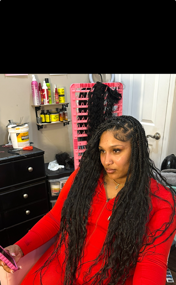 Medium Knotless at Braidzzby_brii in Fayetteville, NC