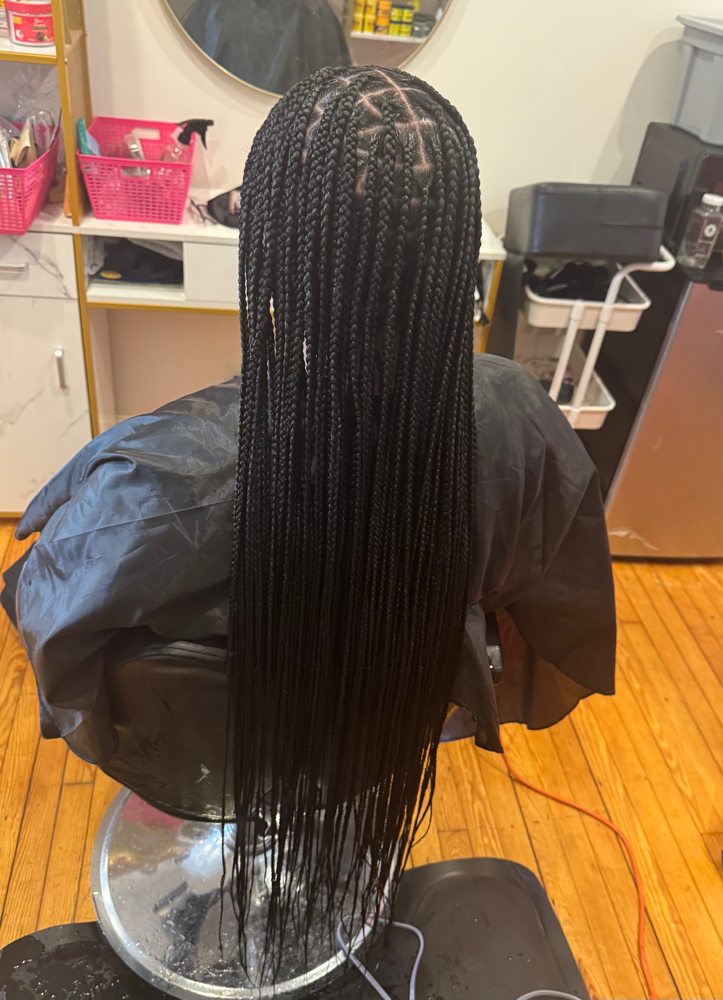 SMedium Knotless