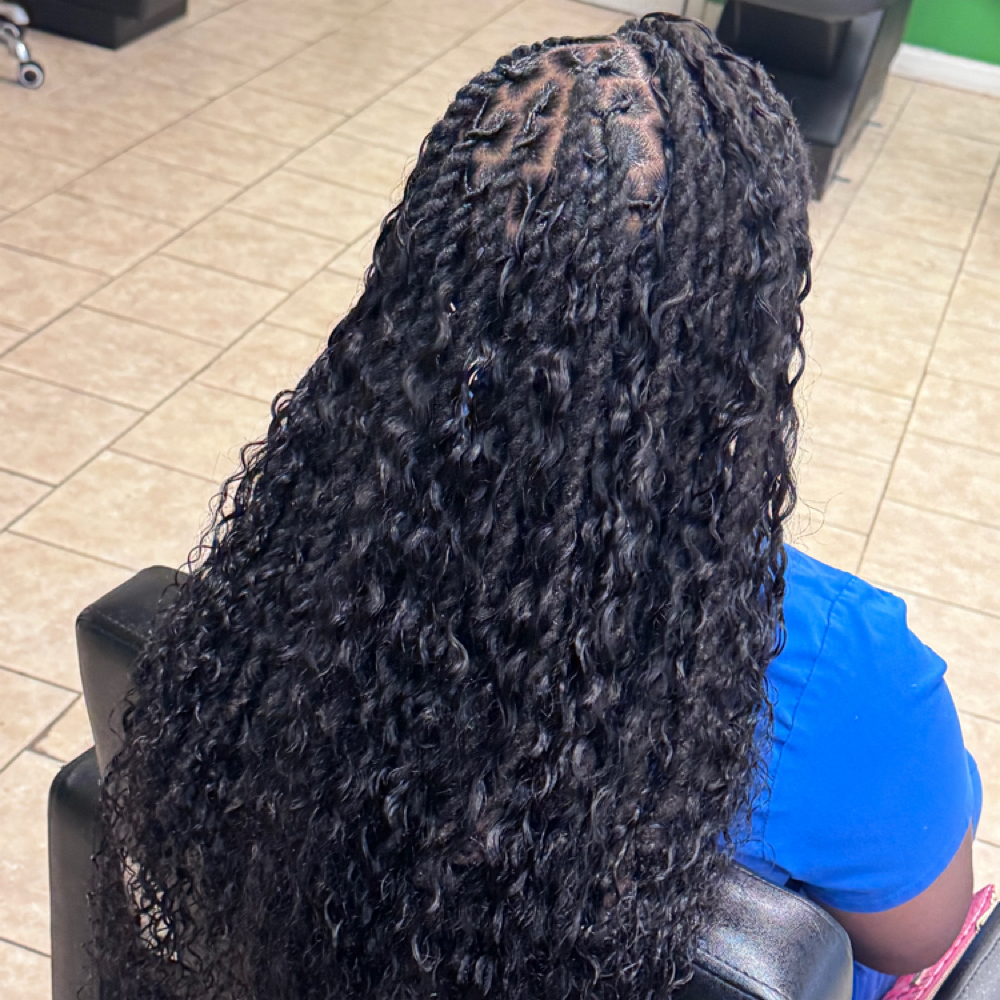 Miracle Knots Over Locs at Josiey Styles in Bossier, LA
