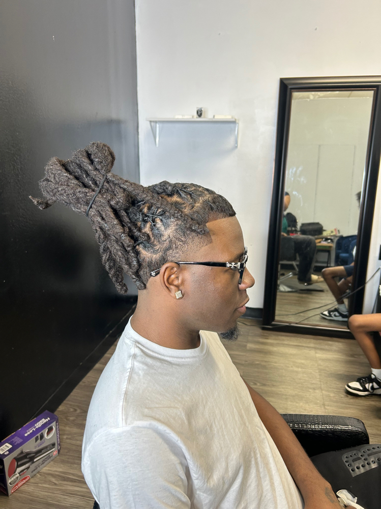Re-twist at Trina’s Palace in Blytheville, AR