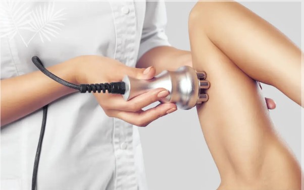 1- Arm Lipo + Skin Tightening