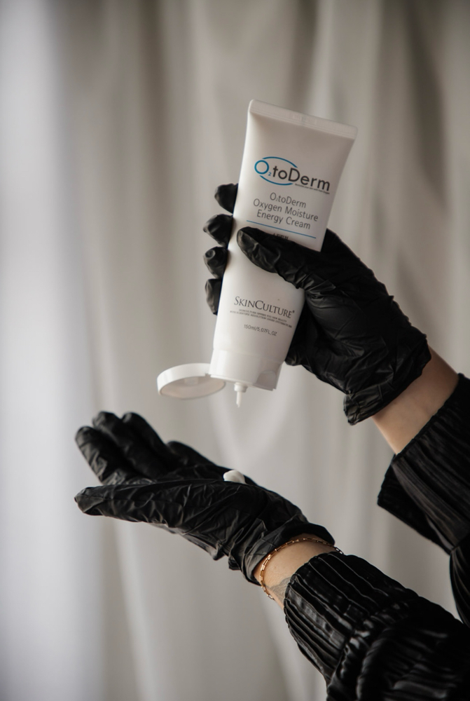 Oxygen Ritual + Dermaplane