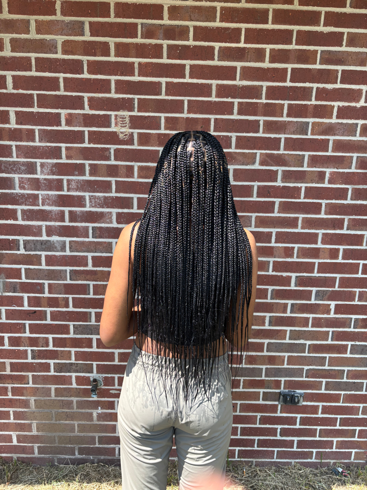 Smedium Knotless
