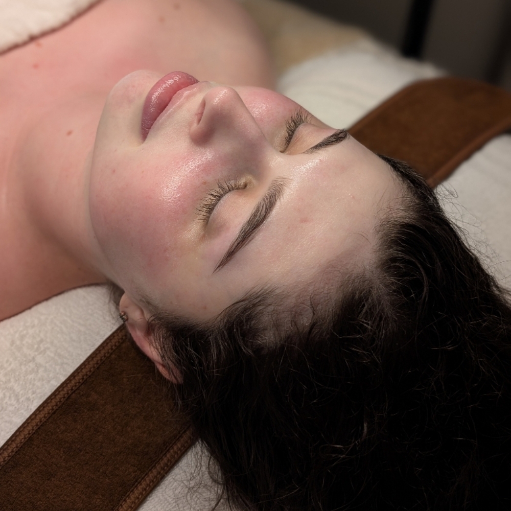 Custom Facial | 60 Minute at Vanity Skin & Lash in Chattanooga, TN
