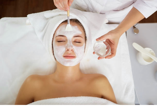 Diamond Signature Facial