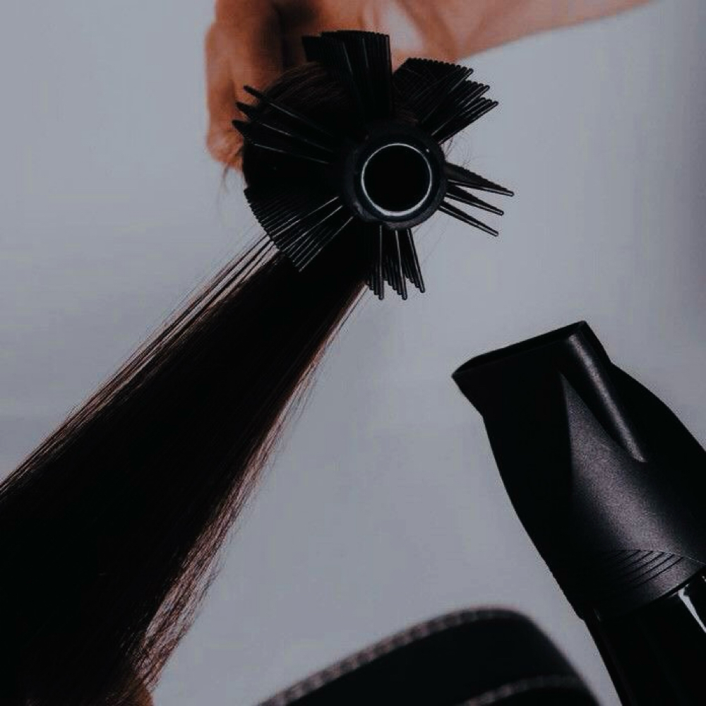 Shampoo Blow-dry at Bella Hair & Makeup in Dallas, TX