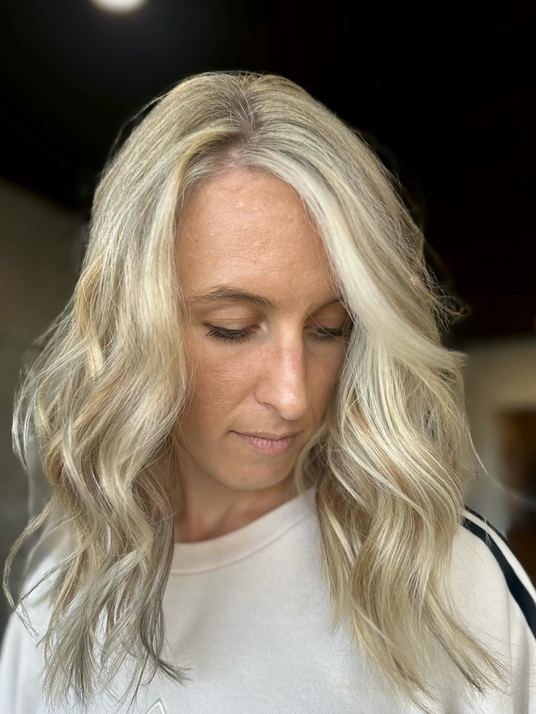 Blowout at alissawigginshair in West Columbia, SC