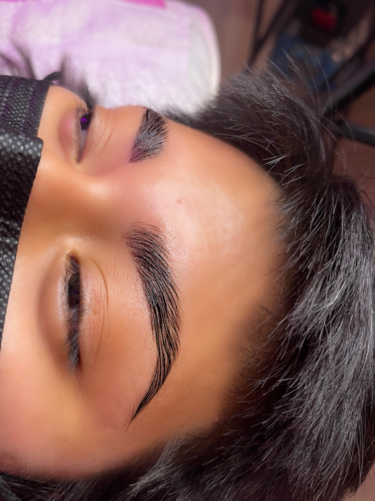 Eyebrow Lamination
