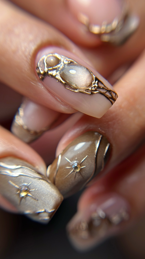 Art Tier 2 at Klaws By Kallie in Fort Worth, TX