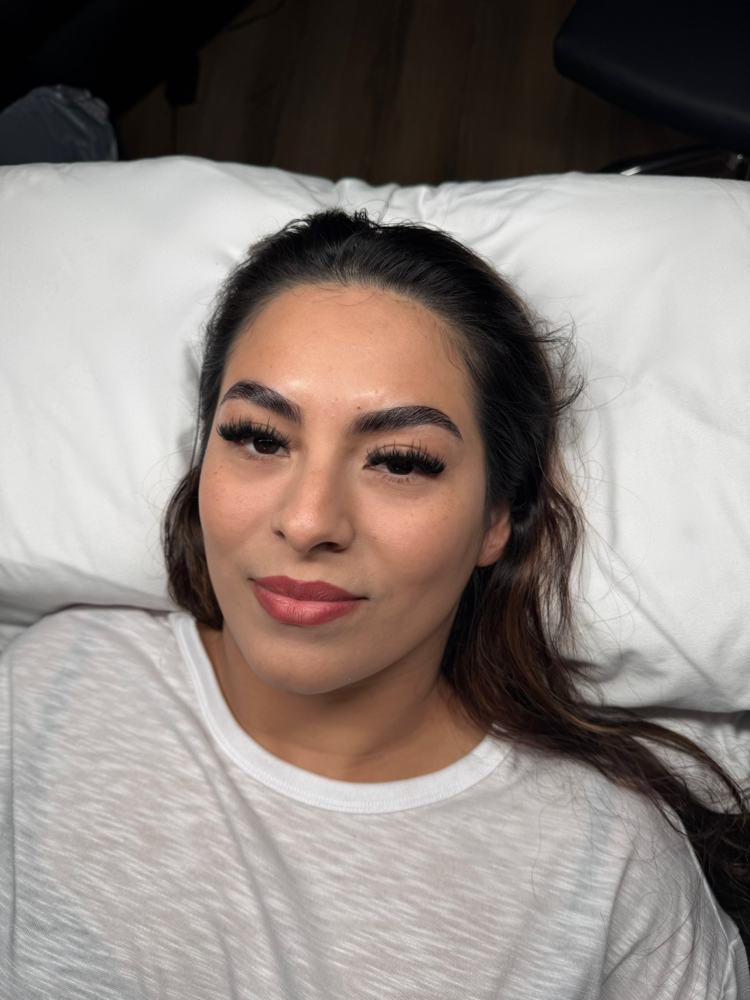 Volume Lash Extensions