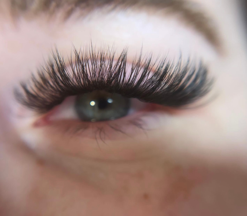 ADD ON: Eyelash Removal