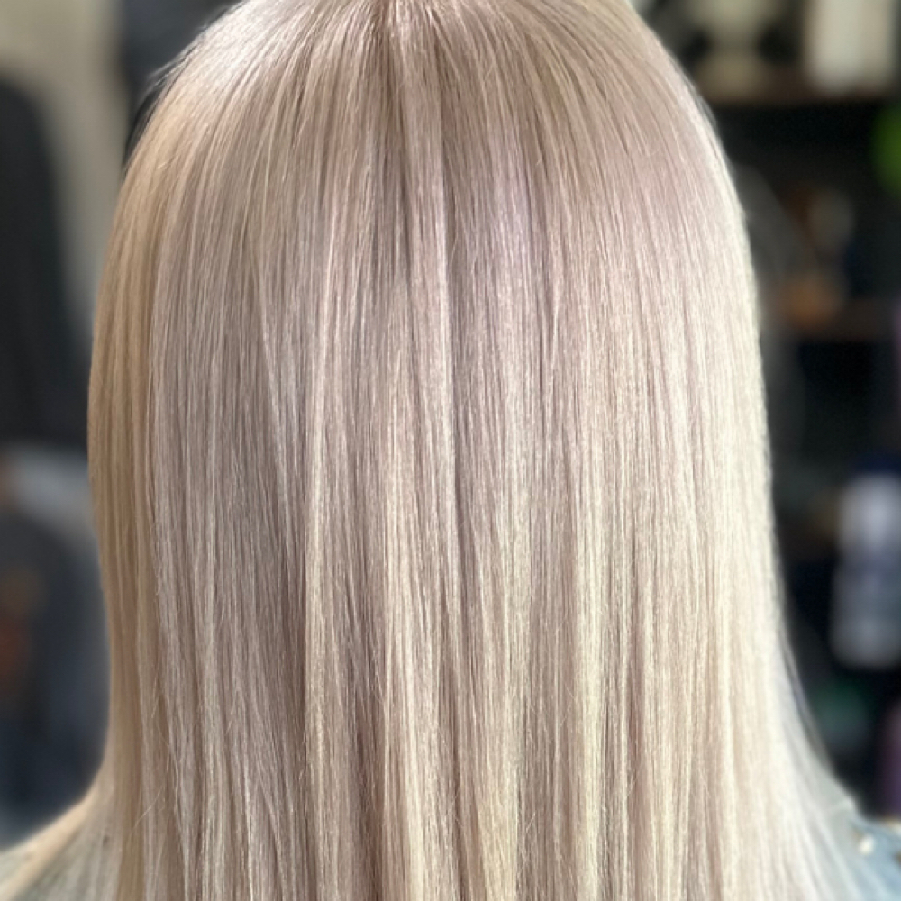 Retouch Bleach at hair x sydney shurtleff in Smithville, MO