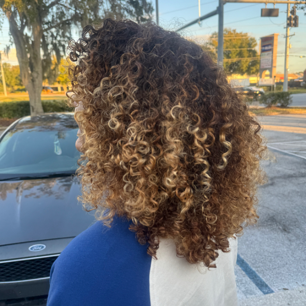 Wash & Go at VIP Beauty Bar in Lakeland, FL
