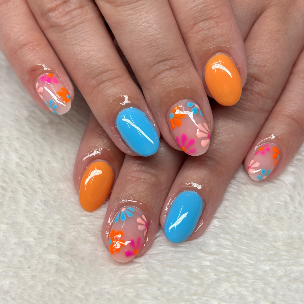 4 Nails design