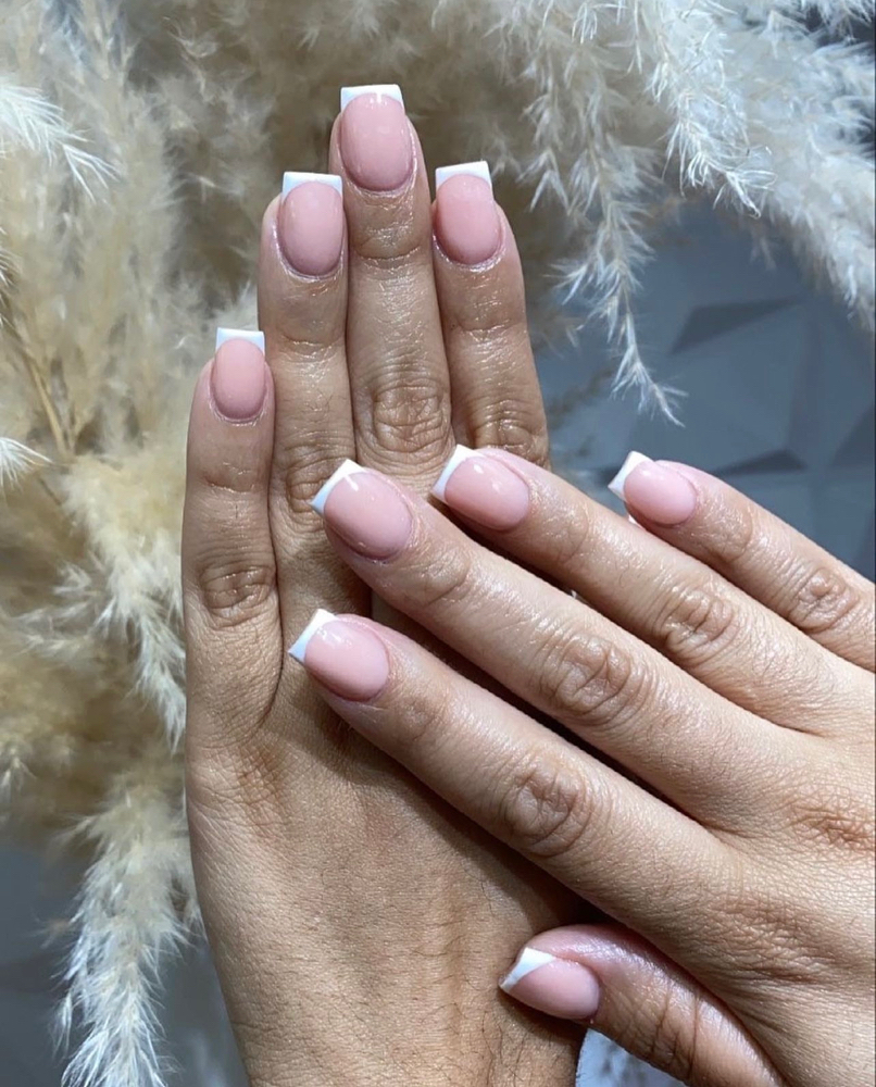 Short/Med French Nails Design