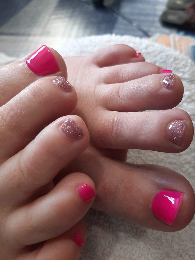 Express Pedicure W/Shellac