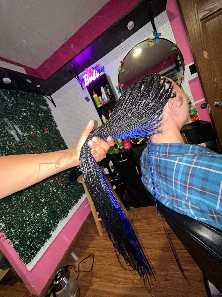 Small Knotless Box Braids