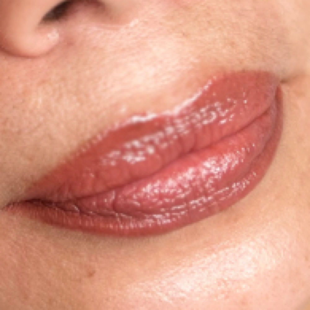 Lip Touch Up at Aloha Lashes and Brows in Ventura, CA