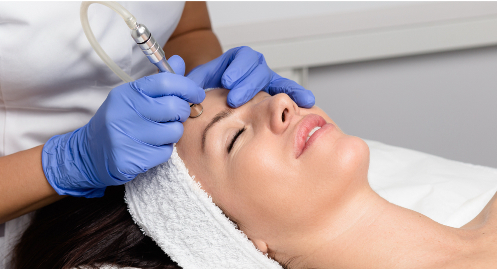 The Hydro Diamond Facial at Verre Skin in Pembroke Pines, FL