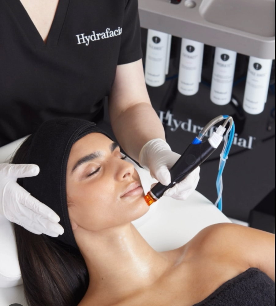 Signature HydraFacial